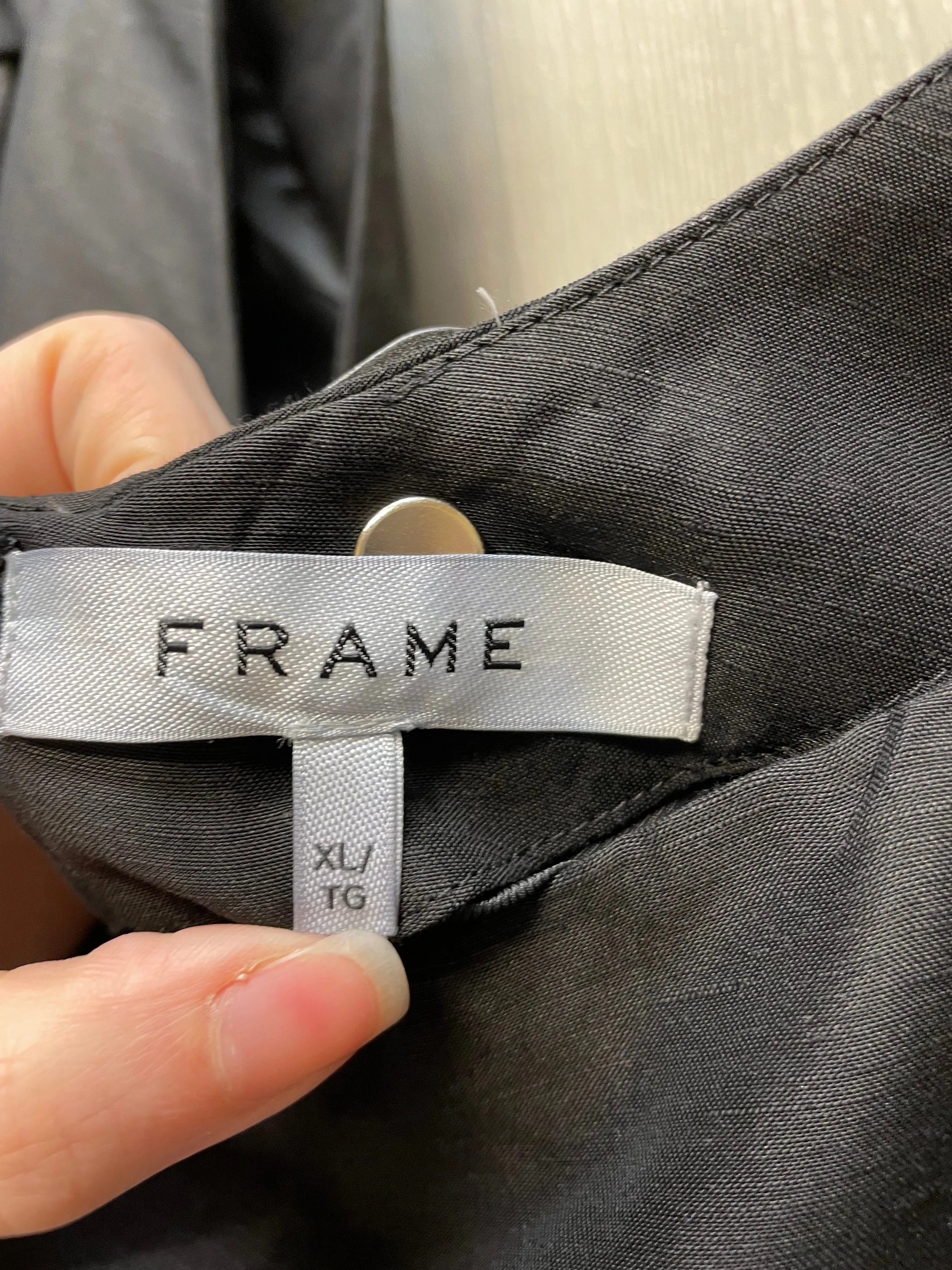 Dress Casual Short By Frame In Black, Size:Xl