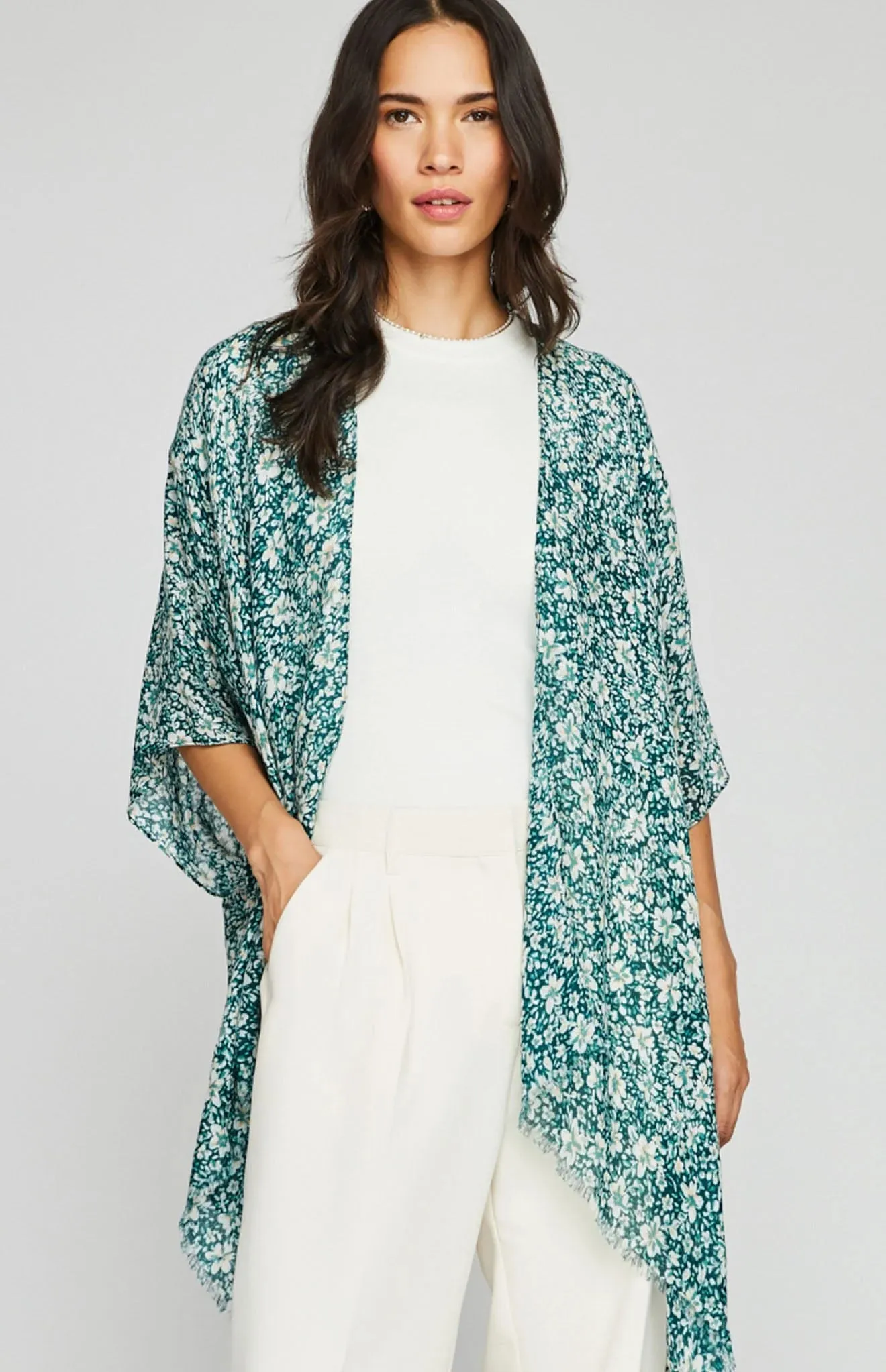 GFX24029219 Dawn Wrap