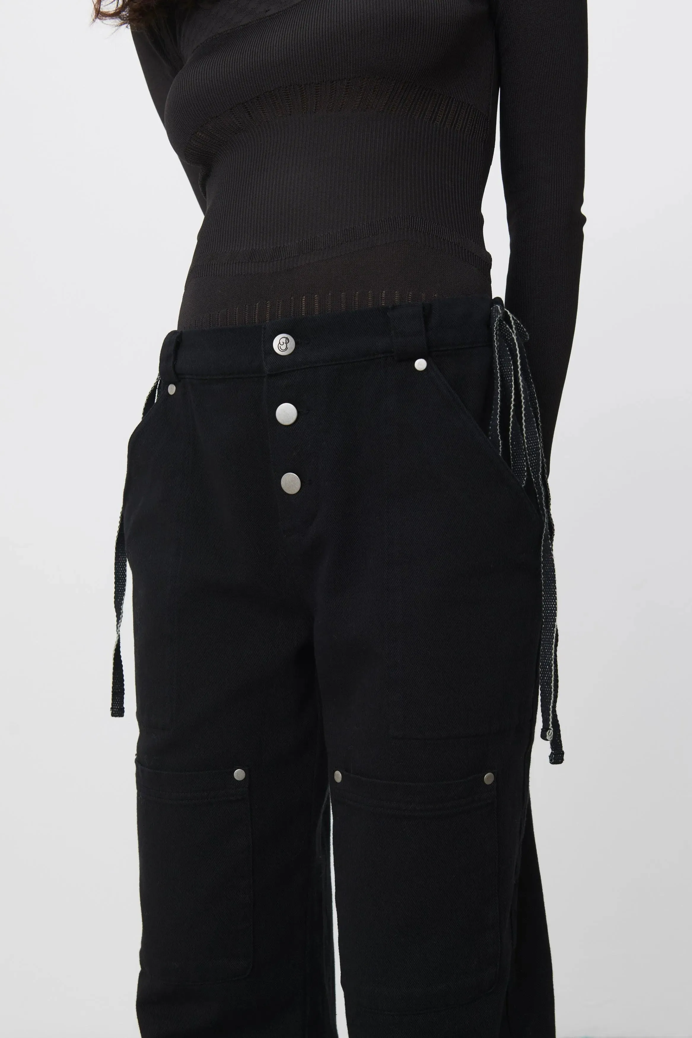 The Amelia Cargos, Jet