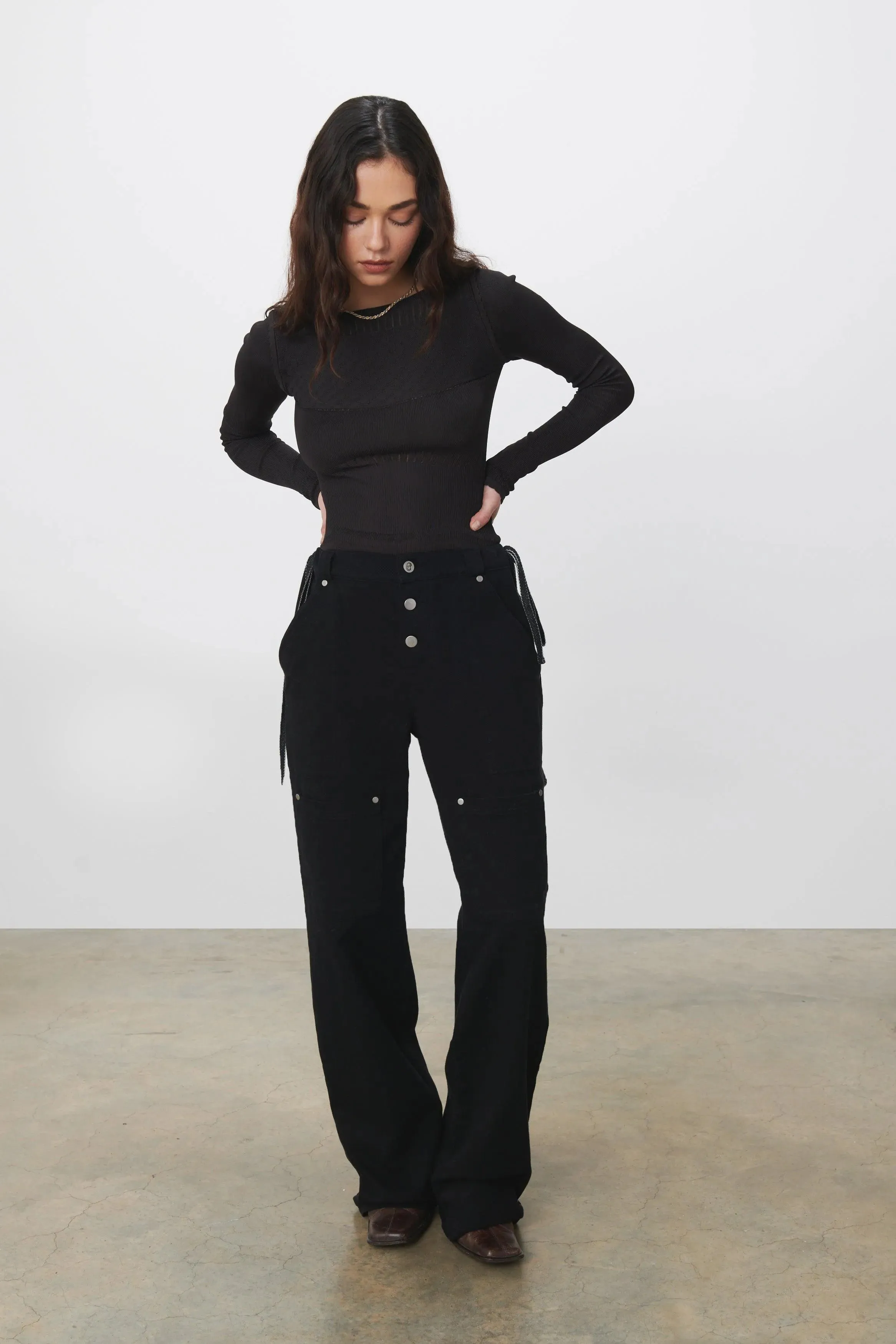 The Amelia Cargos, Jet